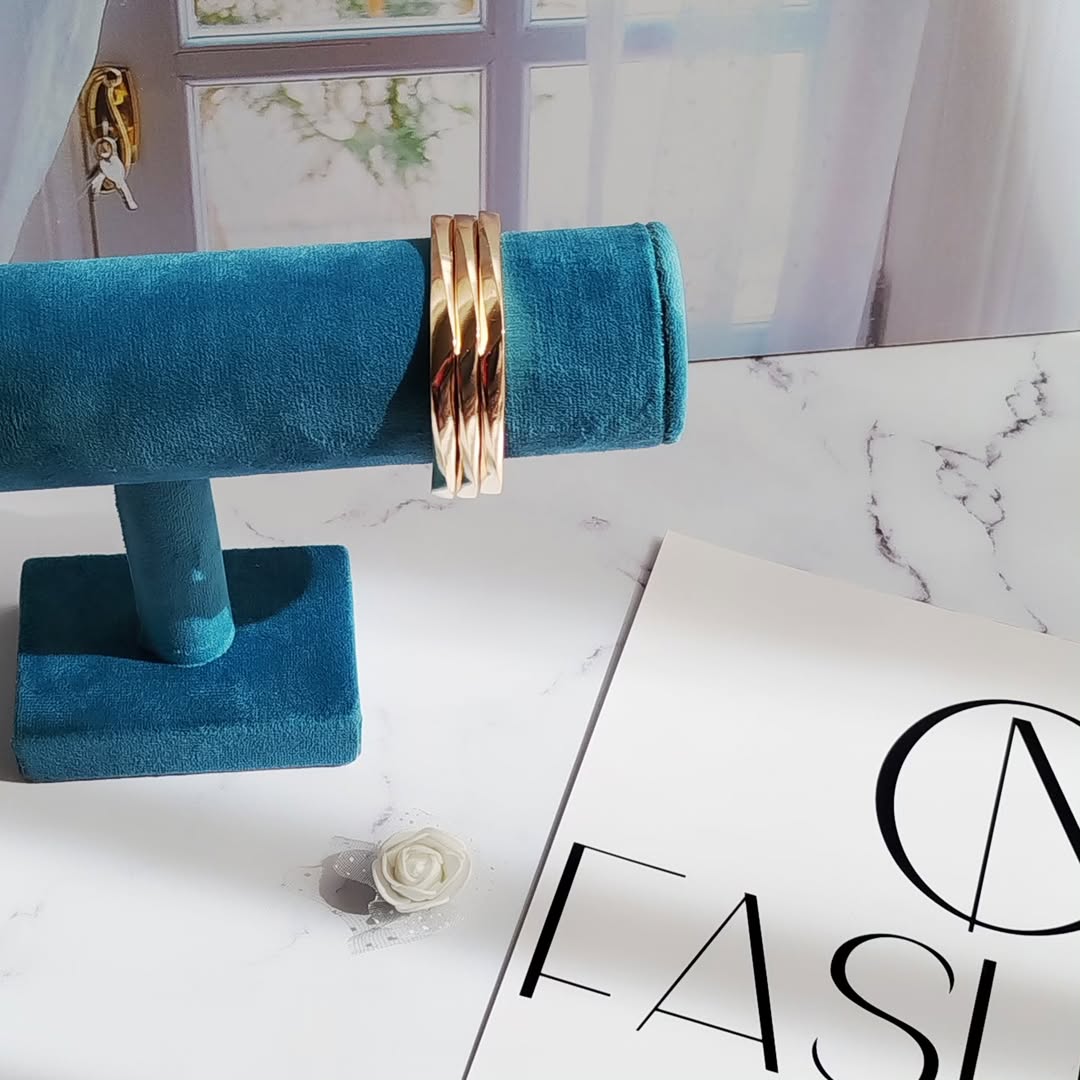 النگو طرح اپل جنس طلاروس سایز۲